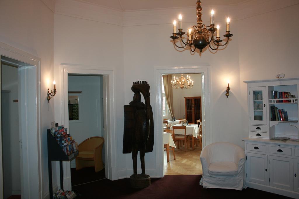 Hotel Fresena Im Dammtorpalais Hamburg Bagian luar foto