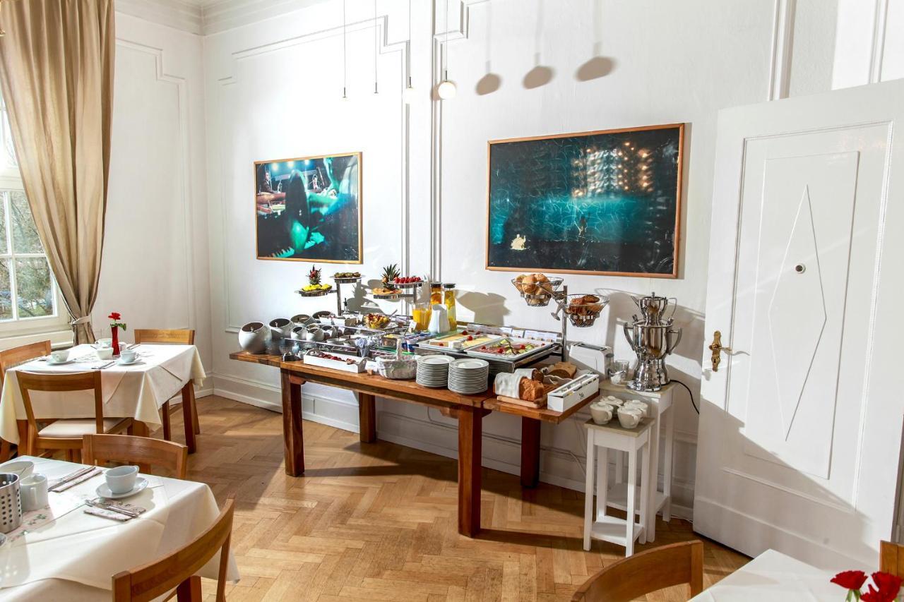 Hotel Fresena Im Dammtorpalais Hamburg Bagian luar foto