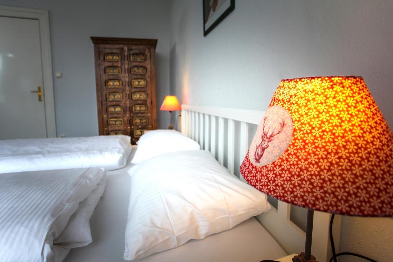 Hotel Fresena Im Dammtorpalais Hamburg Bagian luar foto