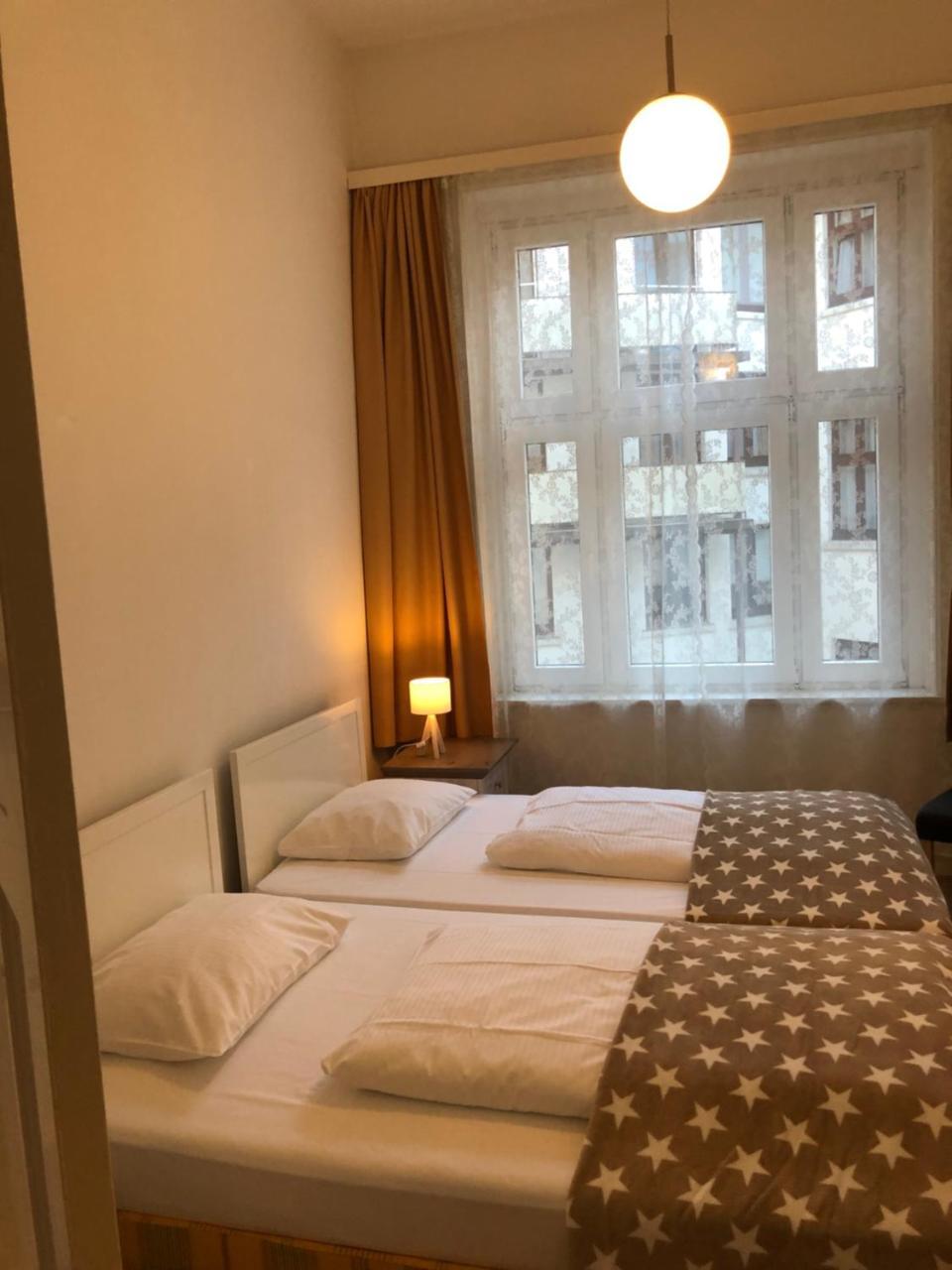 Hotel Fresena Im Dammtorpalais Hamburg Bagian luar foto